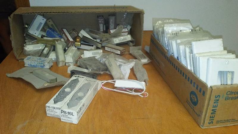 lot 10 image: Doorbell Buttons and Face Plates (3 doz. Each approx.)