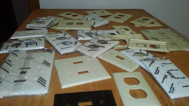 lot 14 image: Faceplates Variety, Single, Double, Triple, White and Ivory