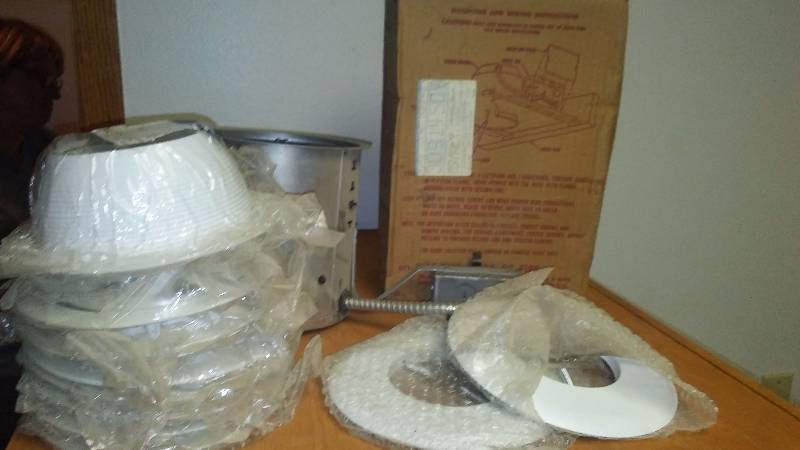 lot 15 image: Recessed Ceiling Lighting Components
