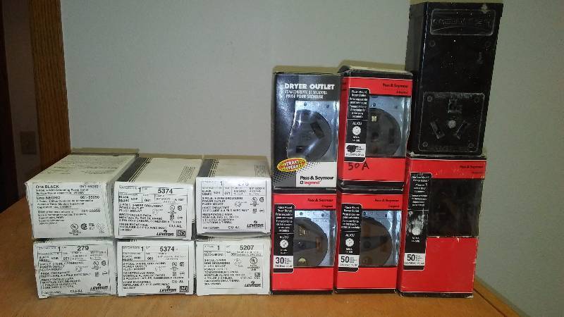lot 21 image: Range and Dryer Outlets (12)