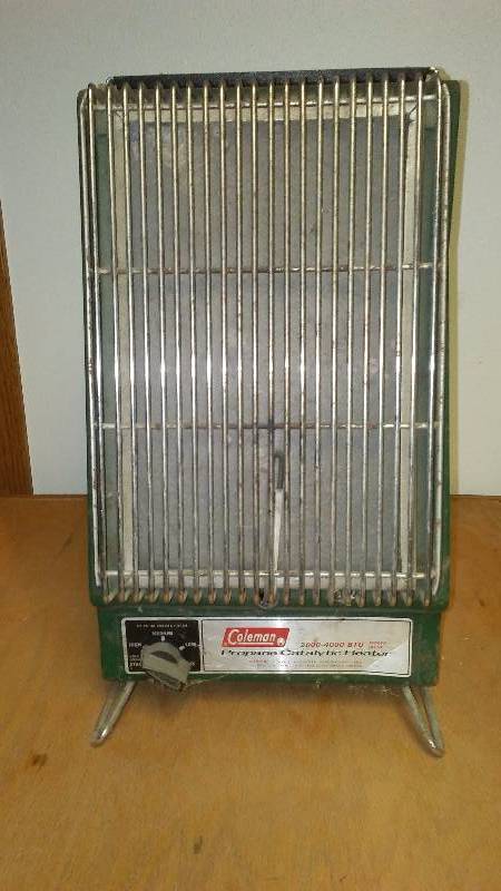 lot 89 image: Coleman Propane Catalytic Heater (2-4,000 watts) 3 settings