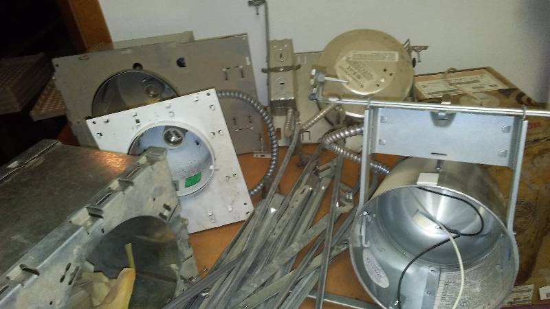 lot 98 image: Variety of 5 Different Lighting Fixtures and Joist Hanger
