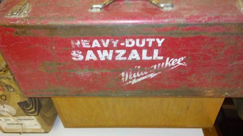 lot 104 image: Milwaukee Saws All