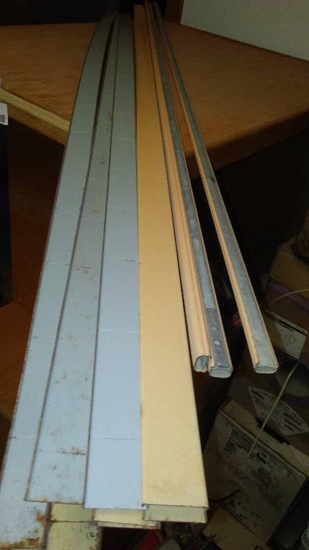 lot 117 image: Raceway Track and Cover, (12) 5 ft.  and (2) 10 ft.
