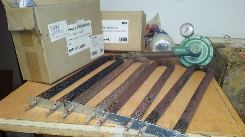 lot 122 image: Electromato Elements 240V 2500W (4) Vinyl Duct (3)  Gas Control Regulator