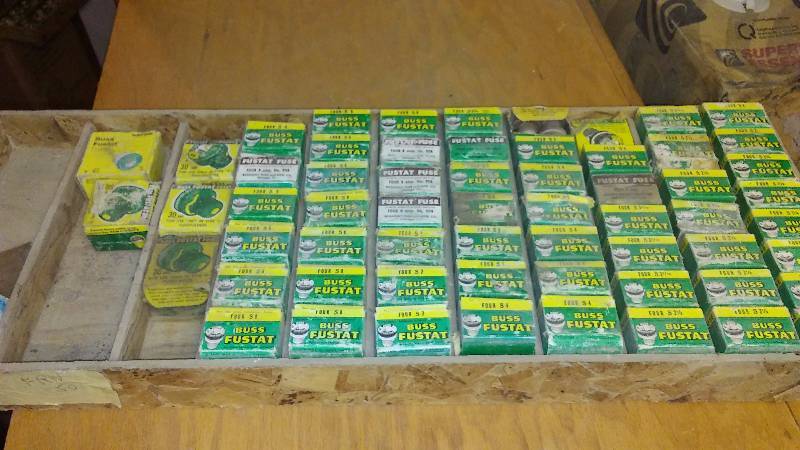 lot 132 image: Fuses-variety