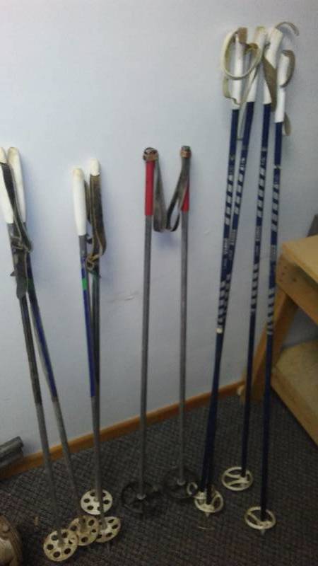 lot 193 image: Ski Poles (5 pr.)