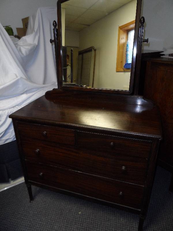 lot 129 image: 4 Drawer Simmons Metal Dresser with Mirror, wood tone finish.