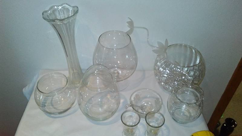 lot 12 image: Assorted Clear Glass for project upscaling (9)