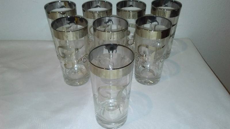 lot 13 image: Vintage Glasses with Monogram F (8)