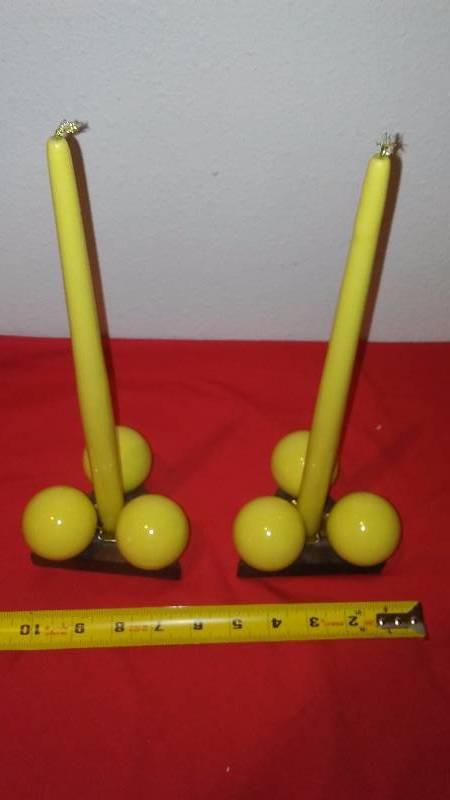lot 26 image: Vintage Mid Century Modern Resin Call Candle Holder (2)