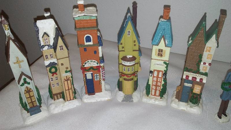 lot 37 image: Christmas Village  Slender Space Saver