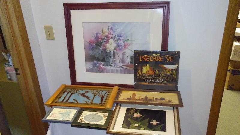 lot 49 image: Vintage Artwork (6)