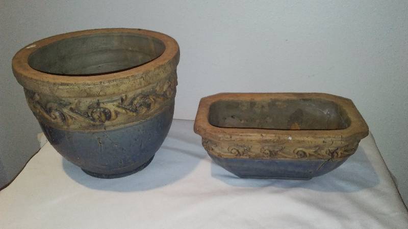 lot 77 image: Blue and Tan clay ceramic Planters (2)