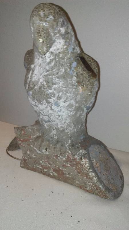 lot 81 image: Shabby Chic Cement Garden Parrot, Nick named Jerry