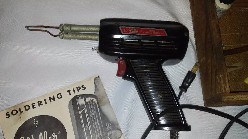 lot 108 image: Solder Gun in wooden case, tested and works