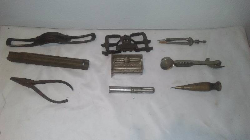 lot 178 image: Antique and vintage hand tool (9)