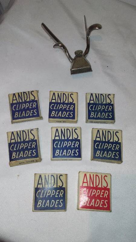 lot 118 image: Vintage Barber Supply Blades and Clipper