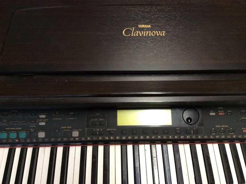 Working Yamaha Clavinova Electric Piano