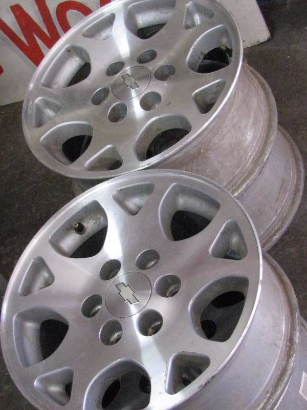 Set of (4) Chevrolet Aluminum Wheels