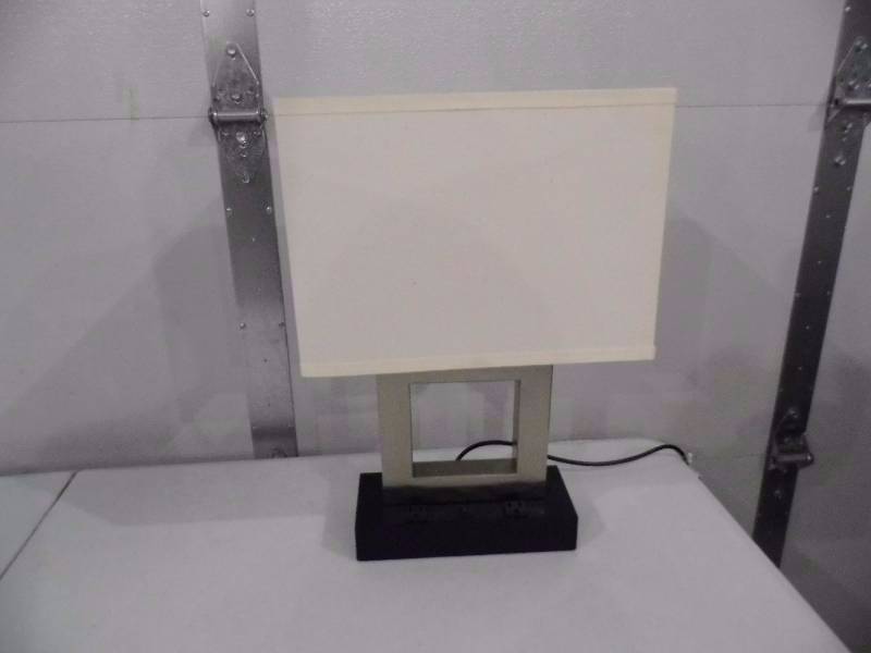 Silver Lamp w Shade
