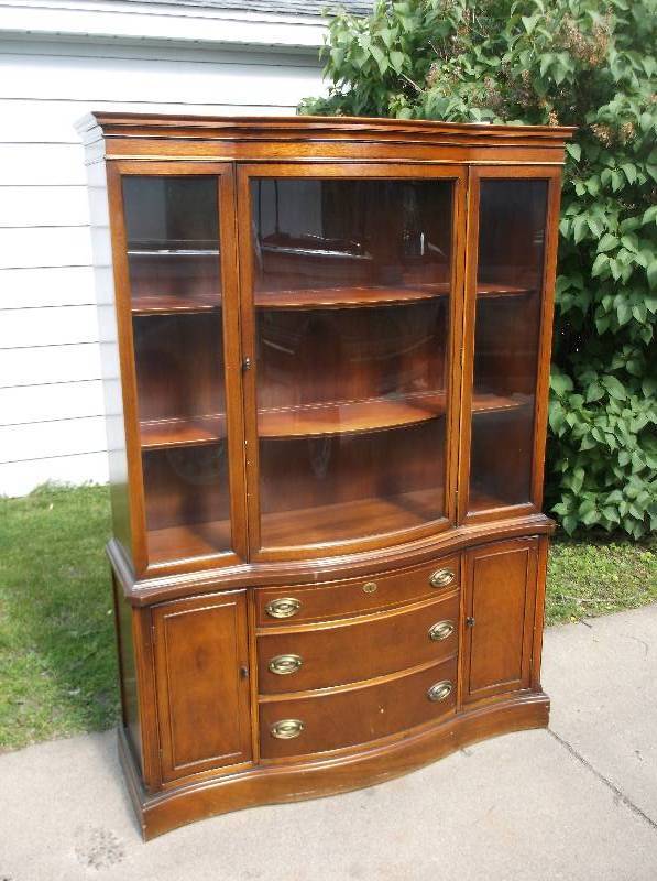 Lighted Hutch