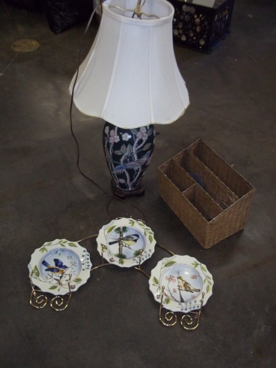 lot 127 image: Bird Lamp, 3 bird plates and wicker holder