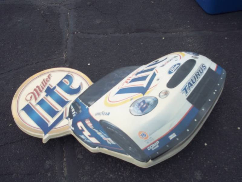 lot 10 image: Nascar Miller Lite 3D sign