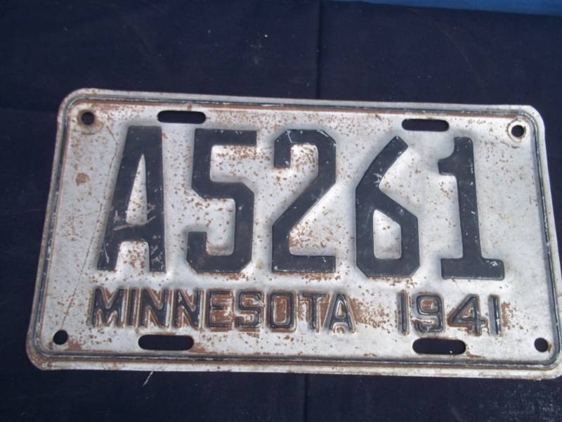 lot 79 image: 1941 Minnesota License Plate