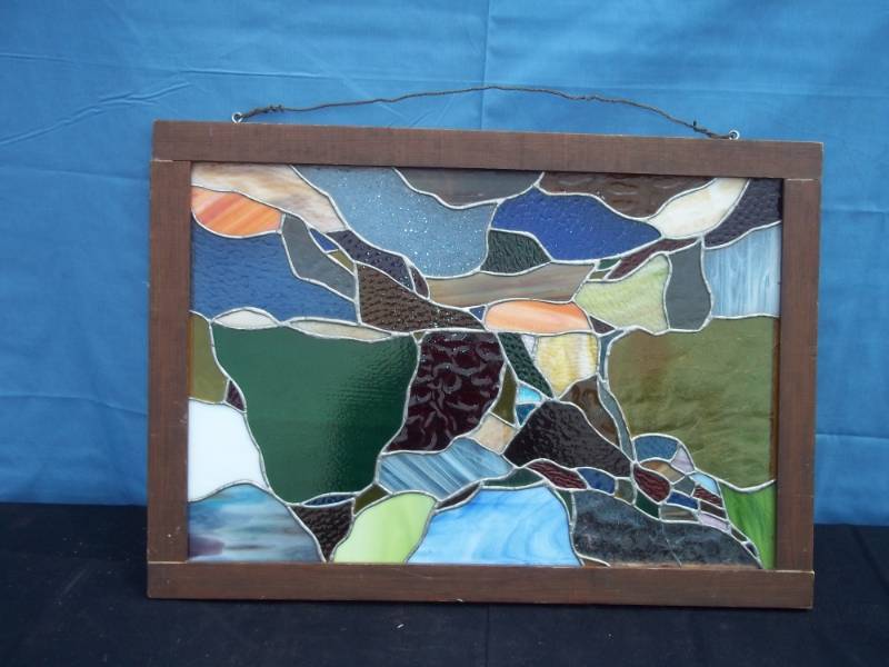 lot 115 image: Vintage Stain Glass Wall hanging