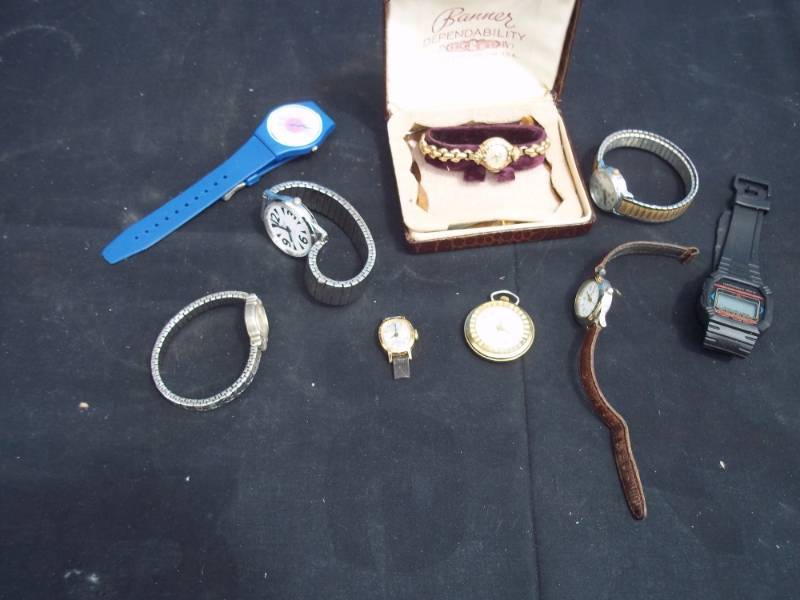 lot 143 image: Lot of Vintage Watches