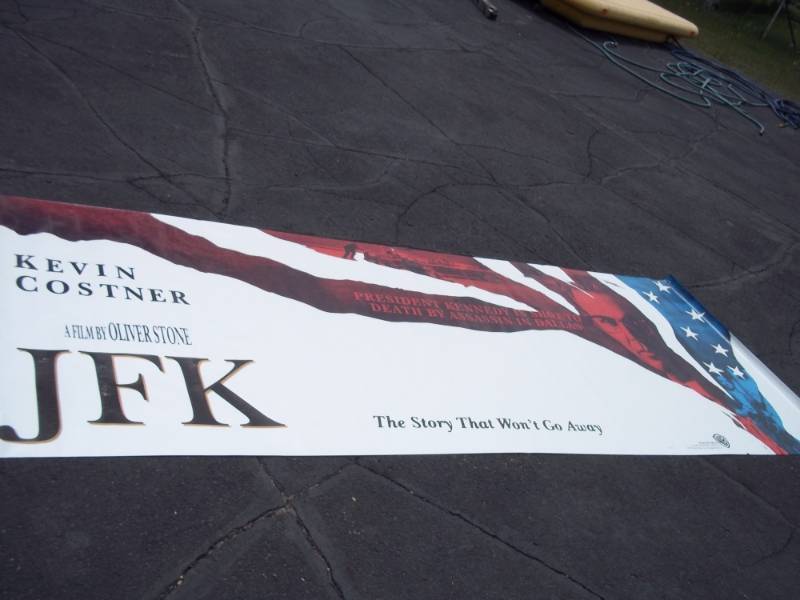 lot 148 image: 10 Vinyl Movie Theater Banner of JFK