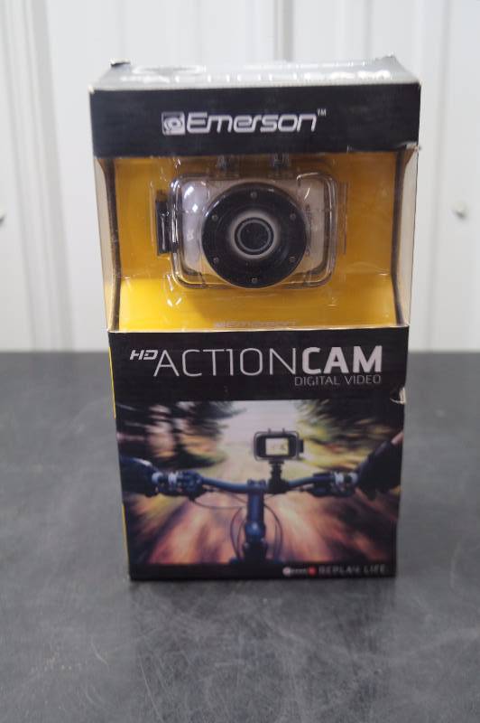 lot 8 image: HD Action Camera