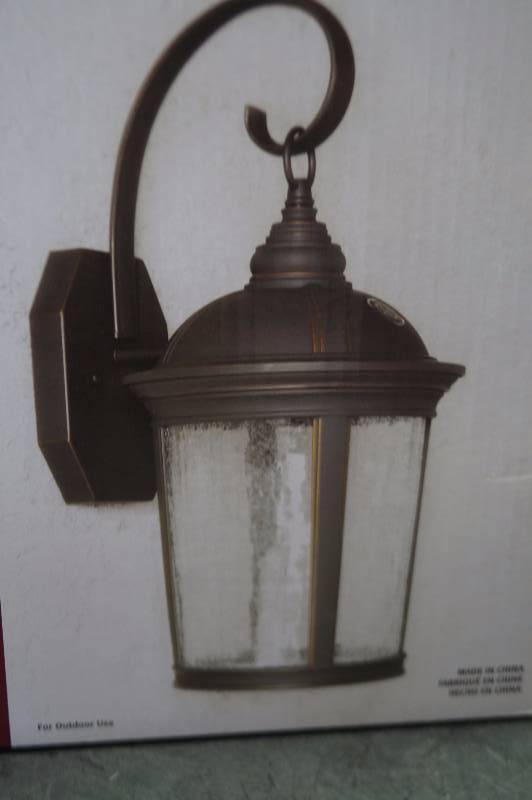 lot 32 image: LED Lantern Outdoor Light Fixture