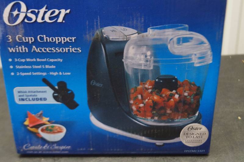 lot 36 image: Food Chopper