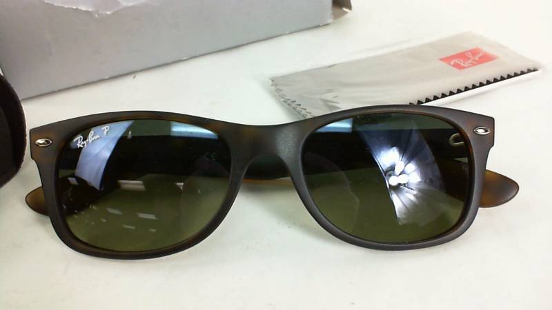 Ray-Ban Rb2132 Unisex New Wayfarer Polarized Sunglasses Tortoise Matte Color 52mm Small