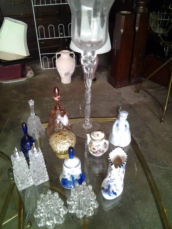 lot 90 image: Collection Of Bells, Glassware, Crystal (2-Pieces Delfts)