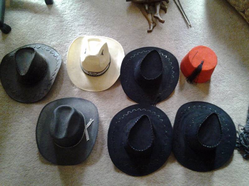 lot 123 image: Fez Style Hat & 6-Assorted Cowboy Hats