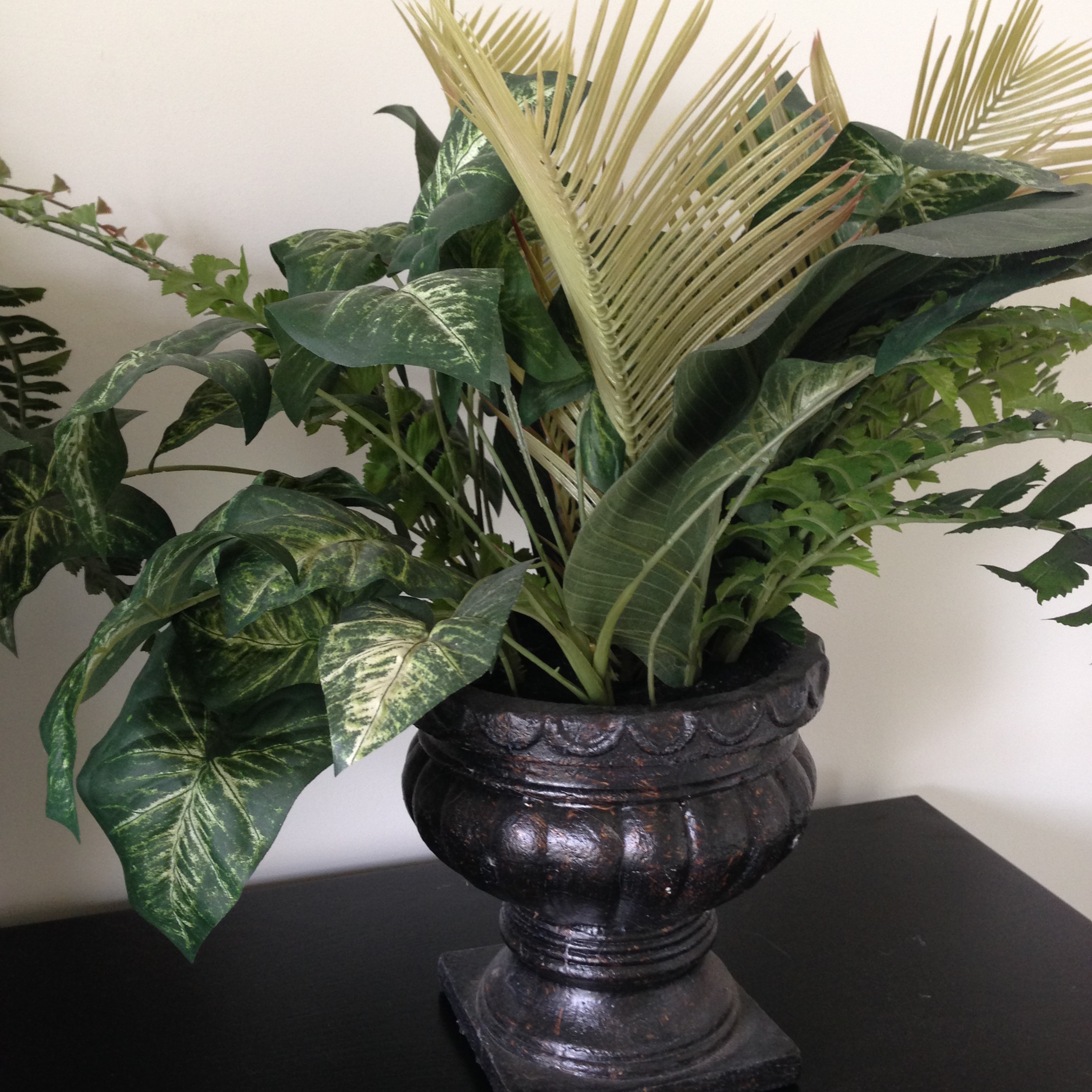 lot 58 image: Greenery in Vases Set of 2