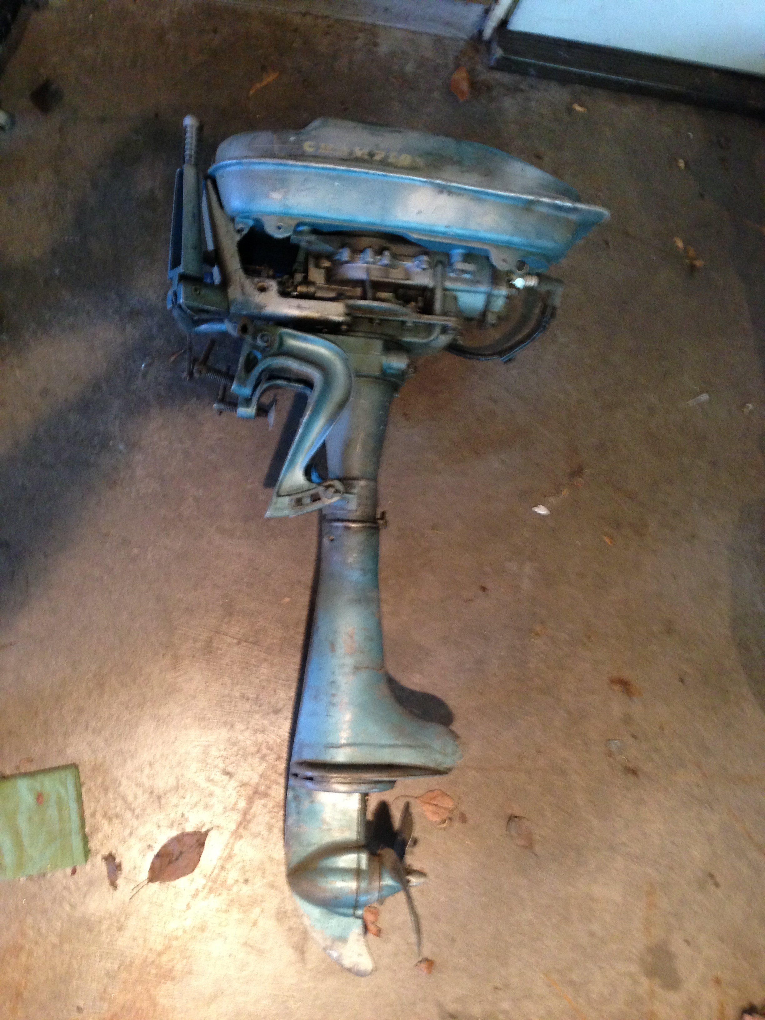 lot 108 image: Vintage Champion Boat Motor