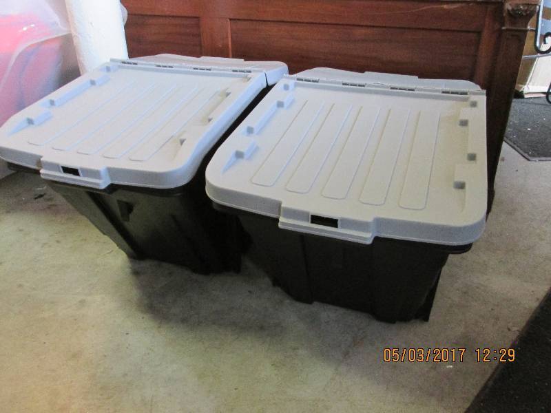 lot 11 image: Lot of 2 - 16 gal stackable hopper ...
