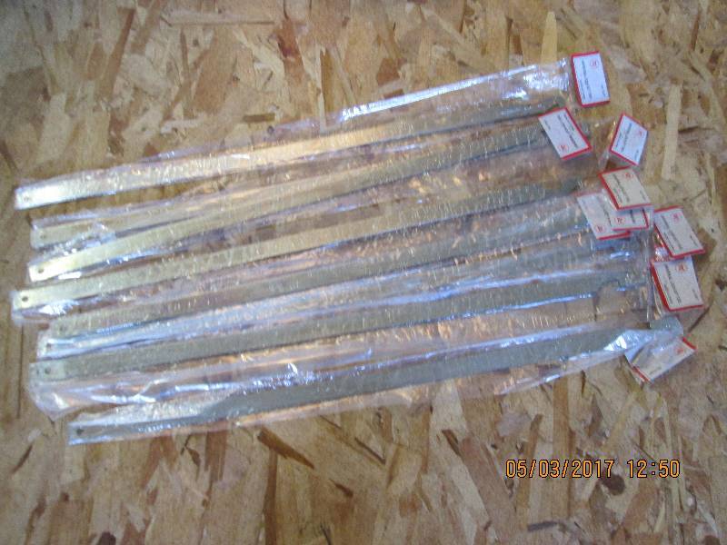 lot 15 image: Lot of 10 universal lockout tools....