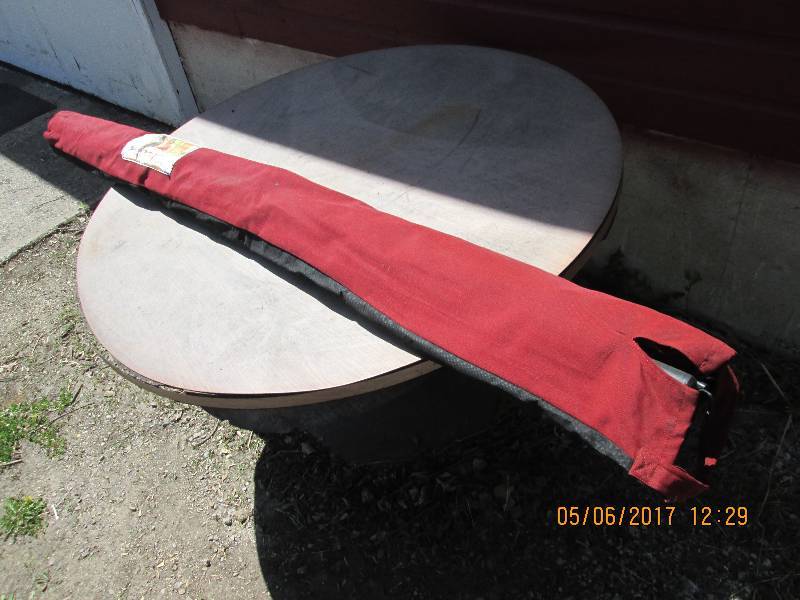 lot 51 image: 10ft rectangular tilting umbrella w...