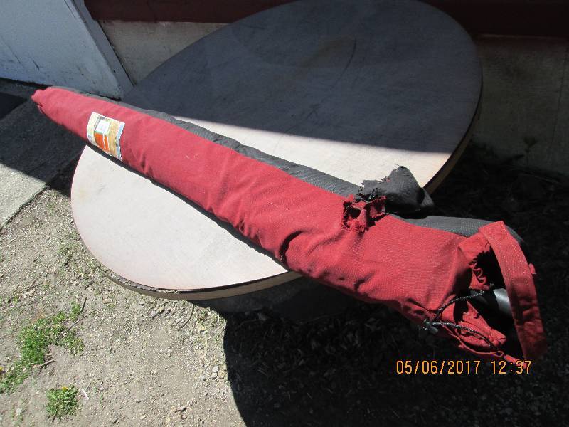 lot 54 image: 10ft rectangular tilting umbrella w...