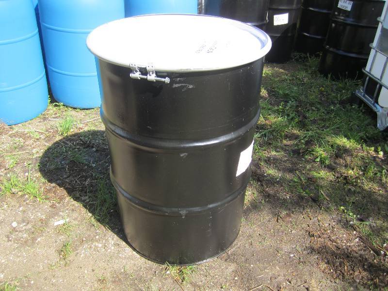 lot 110 image: 55 gallon steel barrel with lid....