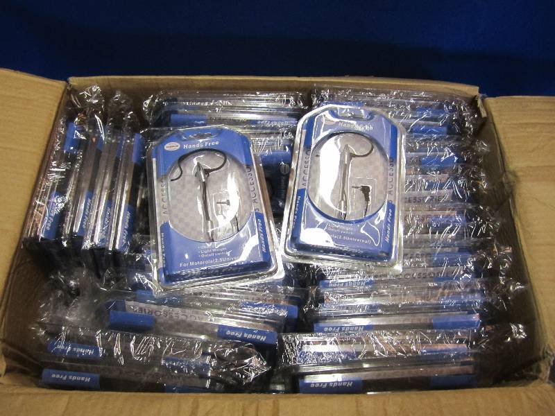lot 130 image: Case of 100 hands free devices....