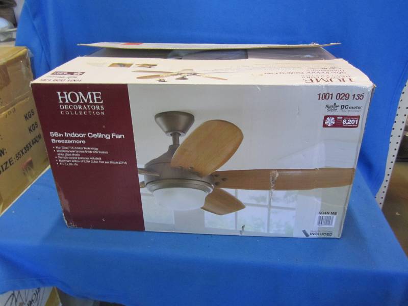 lot 131 image: 56 indoor ceiling fan. Open box. M...