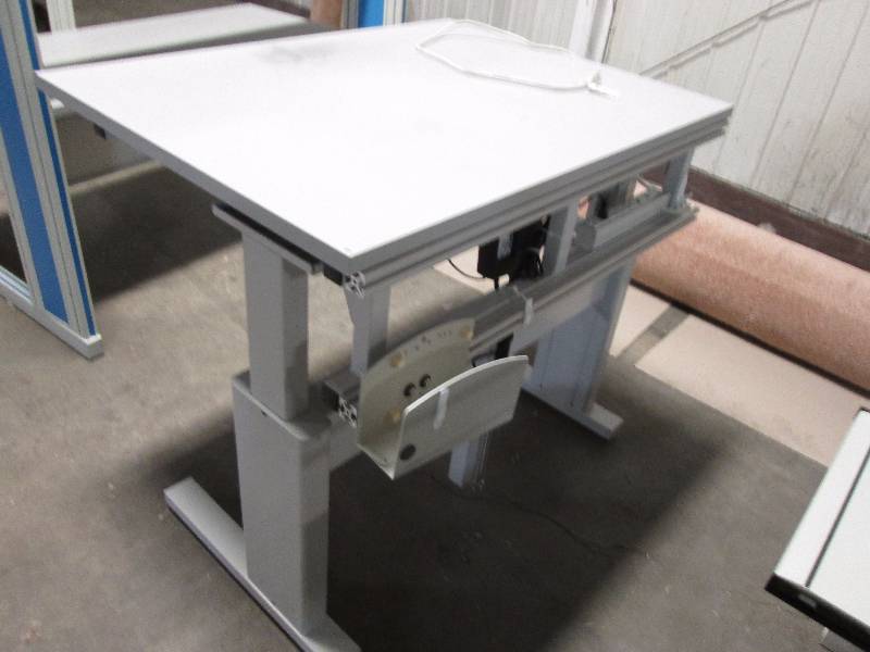Work Bench - Sturdy - Motorized Ajustable Work Surface