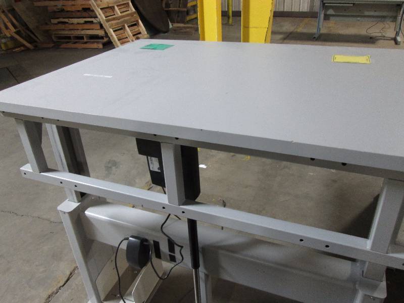 Work Bench - Sturdy