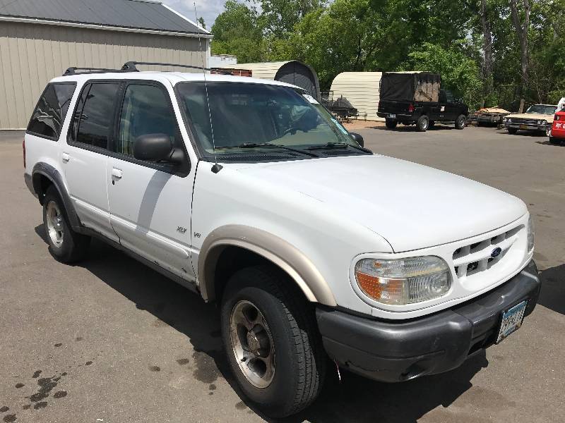 1999 Ford Explorer XLT 4x4